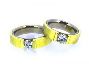 Vestuviniai žiedai Nr.224 (iš balto ir geltono aukso, su briliantais)