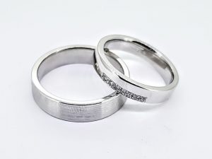 Vestuviniai žiedai Nr.299 (iš platinos arba aukso, mot.-su briliantais)
